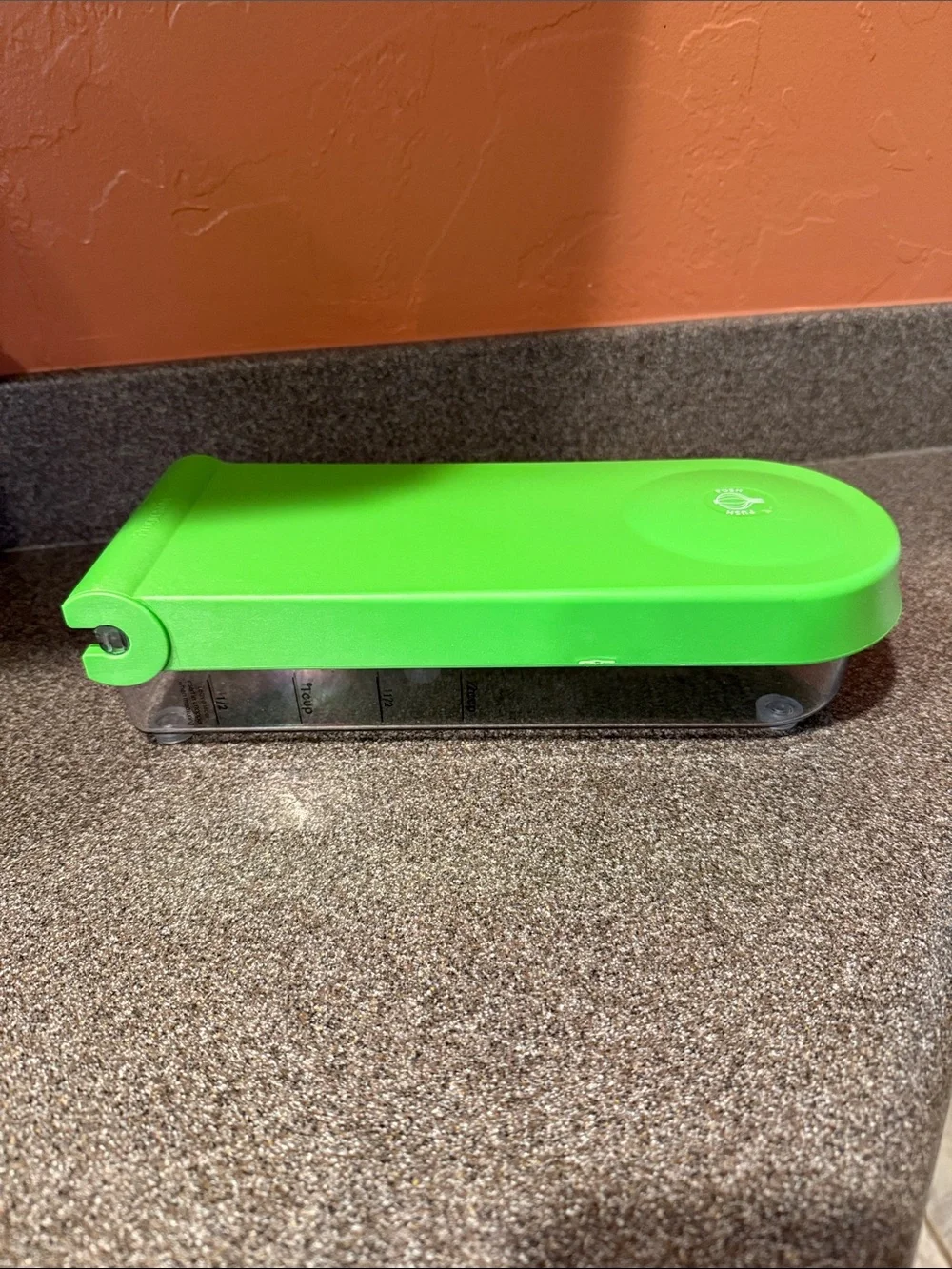 N/A bright green